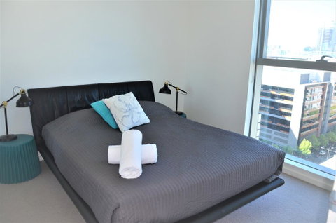 Orange Stay Rentals - Accommodation Redcliffe 2