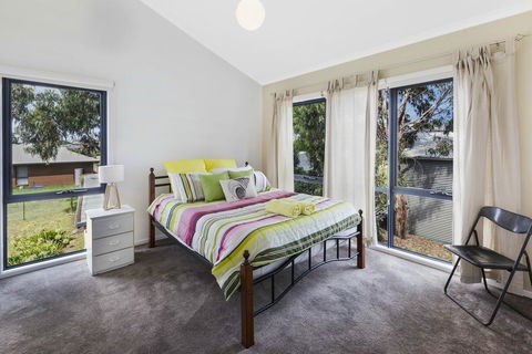 Orense - Waterviews In Newlands Arm - Accommodation Redcliffe 1