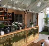 Oscars Hotel and Cafe Bar - Accommodation Redcliffe