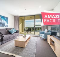 Oval View on North Tce-Gym - Pool - Fireworks NYE - Accommodation Redcliffe