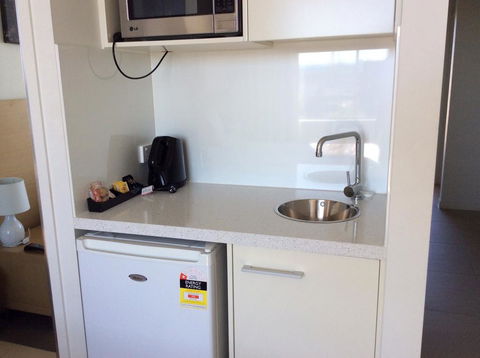 PA Apartments - Accommodation Redcliffe 3
