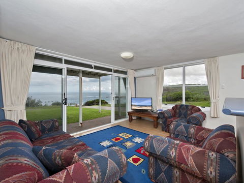 Pacific Street, 28, Ocean Retreat - Accommodation Redcliffe 2