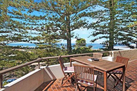 Pacific Tower Penthouse - Accommodation Redcliffe 2