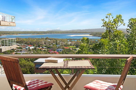 Pacific Tower Penthouse - Accommodation Redcliffe 0