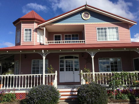 Painted Lady Bed & Breakfast - Accommodation Redcliffe 0
