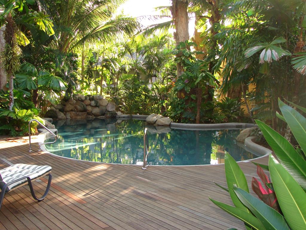Palm Cove QLD Accommodation Redcliffe
