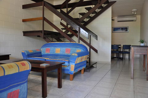 Palm Waters Holiday Villas - Accommodation Redcliffe 1