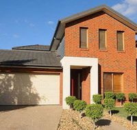 Pampas Grass Homestay A - Accommodation Redcliffe