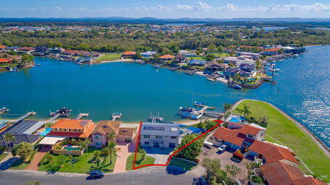 Pandanus - Accommodation Redcliffe 1