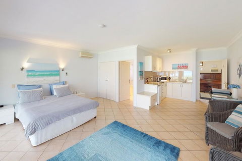 Paradise Beach Apartments - Accommodation Redcliffe 2