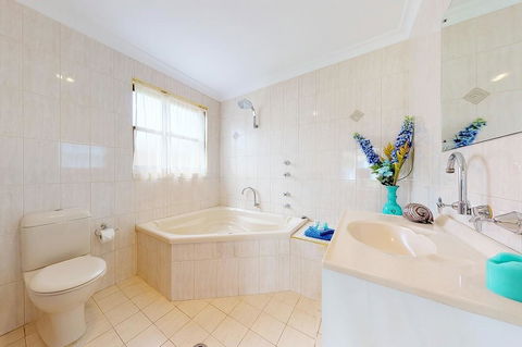 Paradise Beach Apartments - Accommodation Redcliffe 1