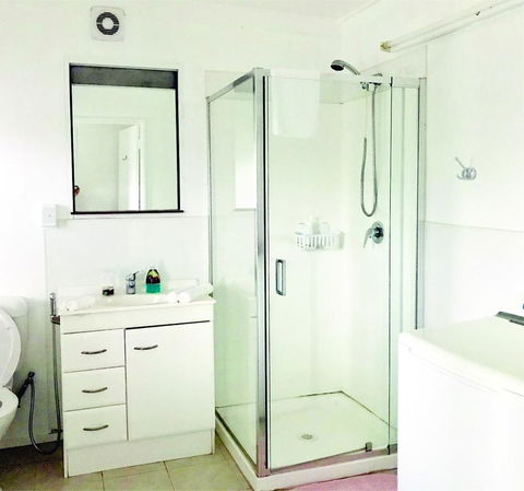 Paradise Eco Unit - Accommodation Redcliffe 2