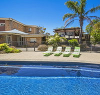 Paw Up Luxury Villa in Rye - Accommodation Redcliffe