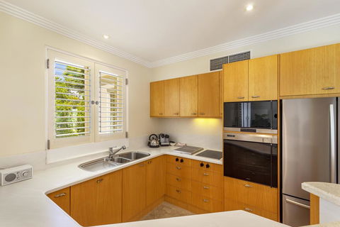 Peace & Tranquillity, Little Cove - Accommodation Redcliffe 3