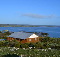 Pelican Lagoon Cabin - Accommodation Redcliffe