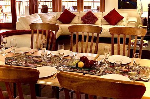Pemberton Lodge - Accommodation Redcliffe 2