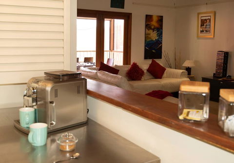 Pemberton Lodge - Accommodation Redcliffe 0