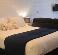 Penguin Seaside Motel - Accommodation Redcliffe