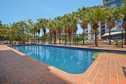 Peninsular Apartments - Accommodation Redcliffe 1