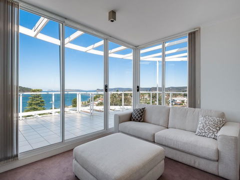 Penthouse 707 - 4 Bedroom Oceanview Penthouse - Accommodation Redcliffe 1