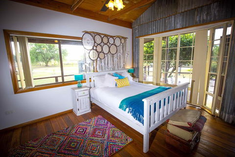 Peppercorn Cabin - Accommodation Redcliffe 3