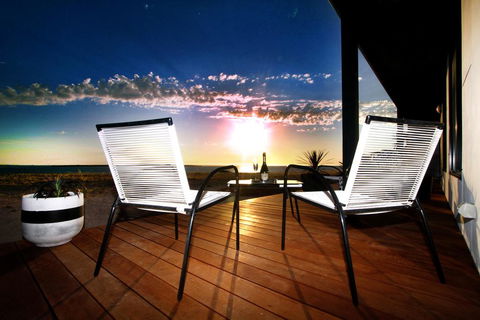 Perlubie Sea - Accommodation Redcliffe 2