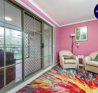 Pet Friendly Home - Pool  Parking - Tennis Court - Accommodation Redcliffe