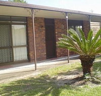 Pet friendly lowset home with room for a boat Wattle Ave Bongaree - Accommodation Redcliffe
