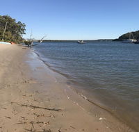 Pet Friendly Waterfront Holiday House on Peacefull Island with Bikes and Kayaks - Accommodation Redcliffe