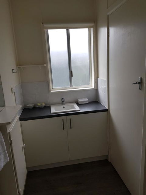 Phillip Island Cottages - Accommodation Redcliffe 2