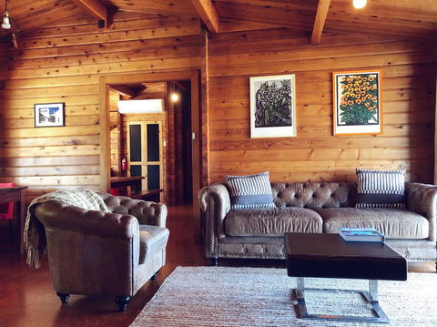 Pieter Van Gent Winery & Vineyard - Accommodation Redcliffe 2