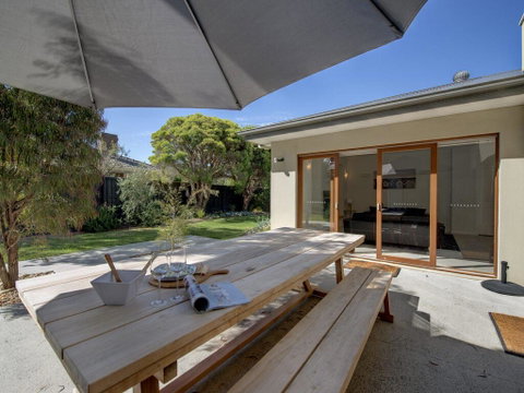 Plantation Bay - Accommodation Redcliffe 0