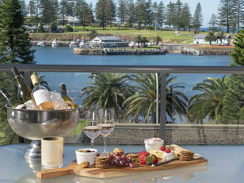 Platinum Penthouse@The Sebel - On The Harbourfront - Accommodation Redcliffe 0