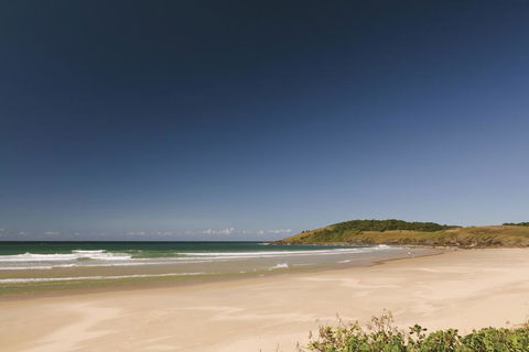 Plomer Beach House - Accommodation Redcliffe 0