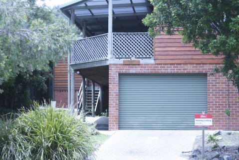 Point Break 14 Korogora Street - Accommodation Redcliffe 1