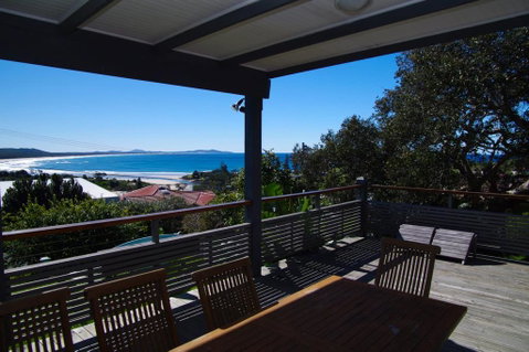 Point Break 14 Korogora Street - Accommodation Redcliffe 0