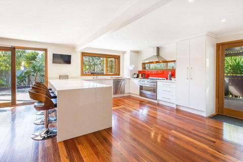 POINT LEO BEACH HOUSE - POINT LEO - Accommodation Redcliffe 1