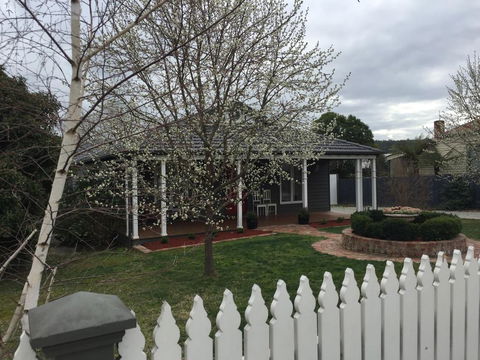 Pomegranate Guest House - Accommodation Redcliffe 1