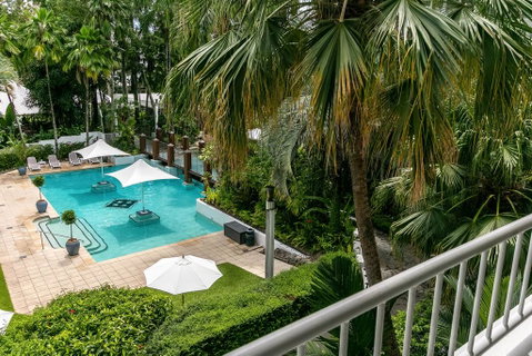 Poolside Apt. In Alamanda Beachfront Resort (56) - Accommodation Redcliffe 3