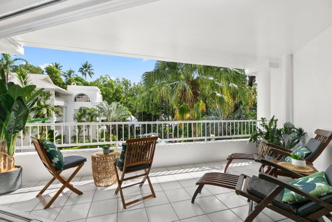 Poolside Apt. In Alamanda Beachfront Resort (56) - Accommodation Redcliffe 0