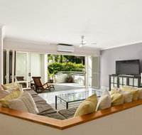 Poolside Apt. In Alamanda Beachfront Resort 62 - Accommodation Redcliffe