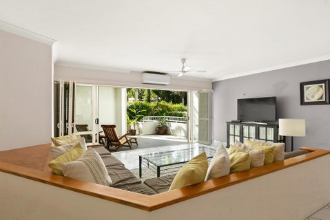 Poolside Apt. In Alamanda Beachfront Resort (62) - Accommodation Redcliffe 0
