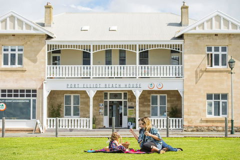 Port Elliot Beach House YHA - Accommodation Redcliffe 2