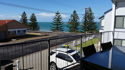 Port Elliot Beachcomber - Accommodation Redcliffe 2