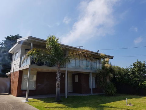 Portarlington Beach Shack 50 Metres To The Water - Accommodation Redcliffe 0