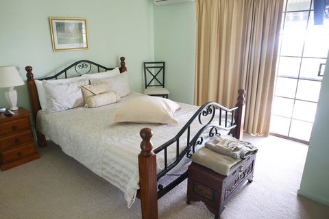 Porters Plainland Lockyer Valley B&B - Accommodation Redcliffe 2