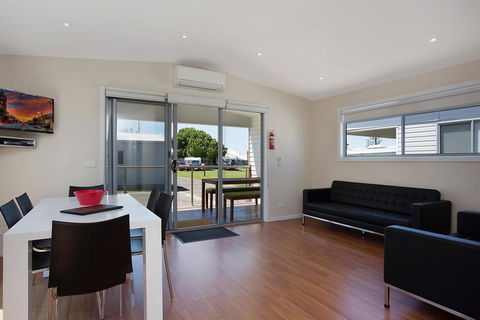 Portland Holiday Village - Accommodation Redcliffe 2