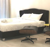 Posh Hotel - Accommodation Redcliffe