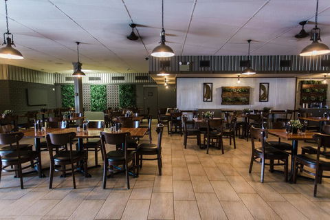 Potshot Hotel Resort - Accommodation Redcliffe 1