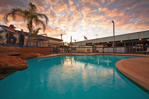 Potshot Hotel Resort - Accommodation Redcliffe 0